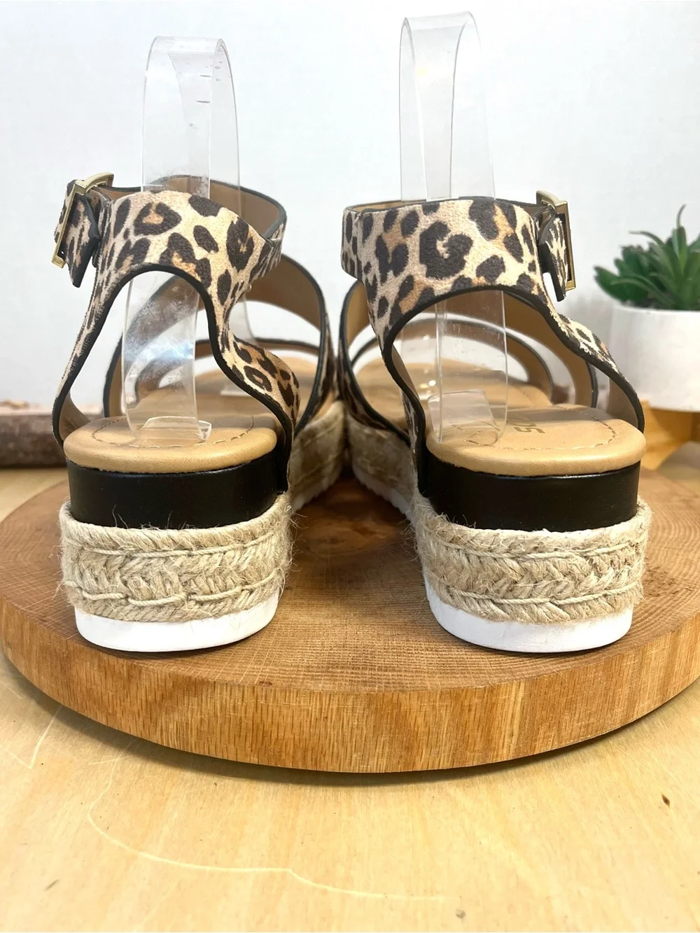 NWT Soda Bryces Cheetah Print Platform Espadrille Sandals Size 10